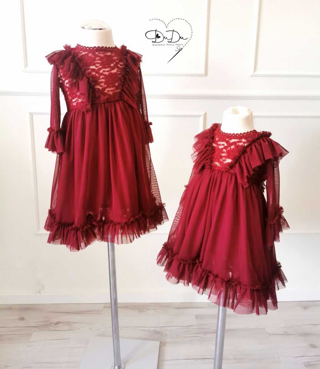 Bordowa sukienka tiulowa