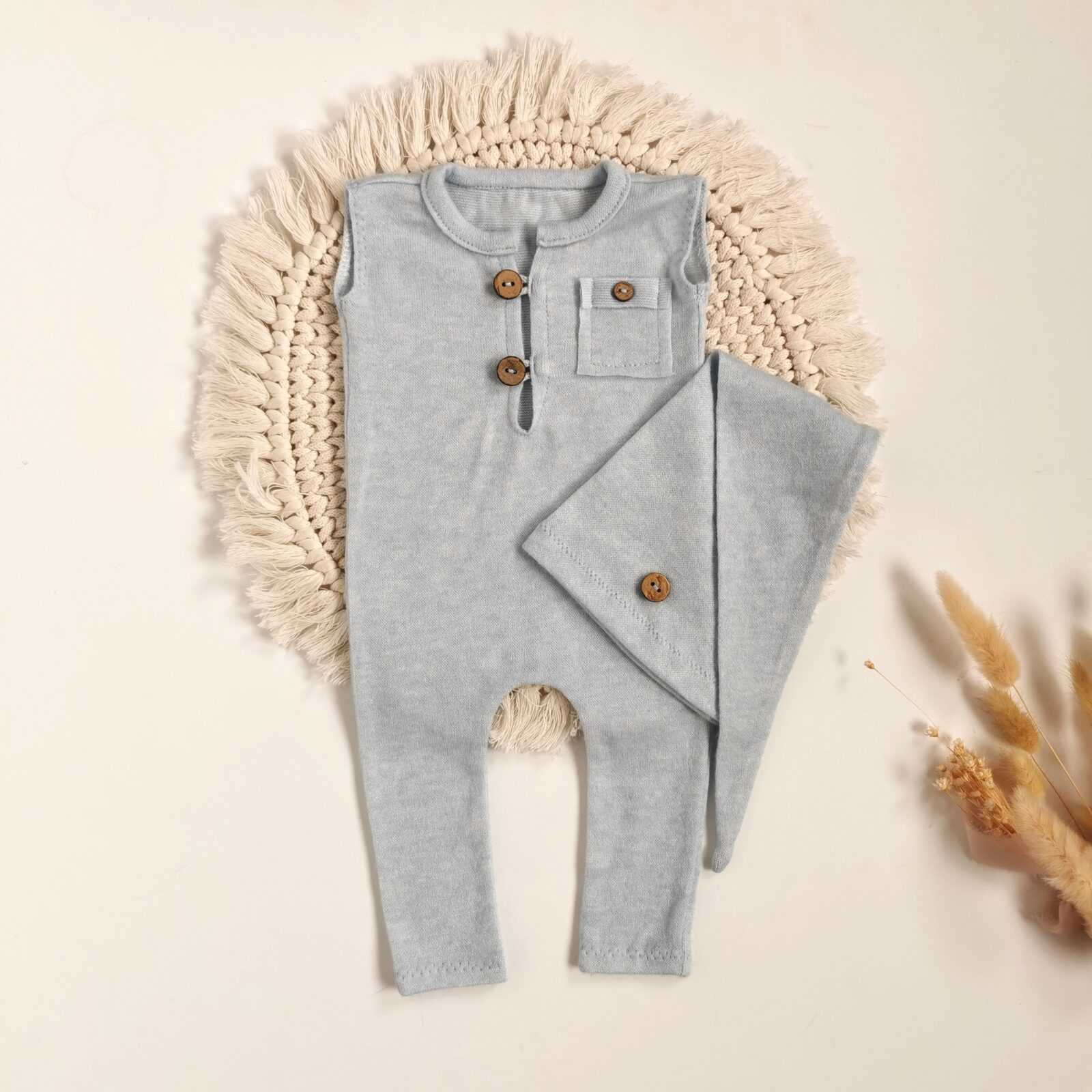 Błękitny pajacyk z czapką