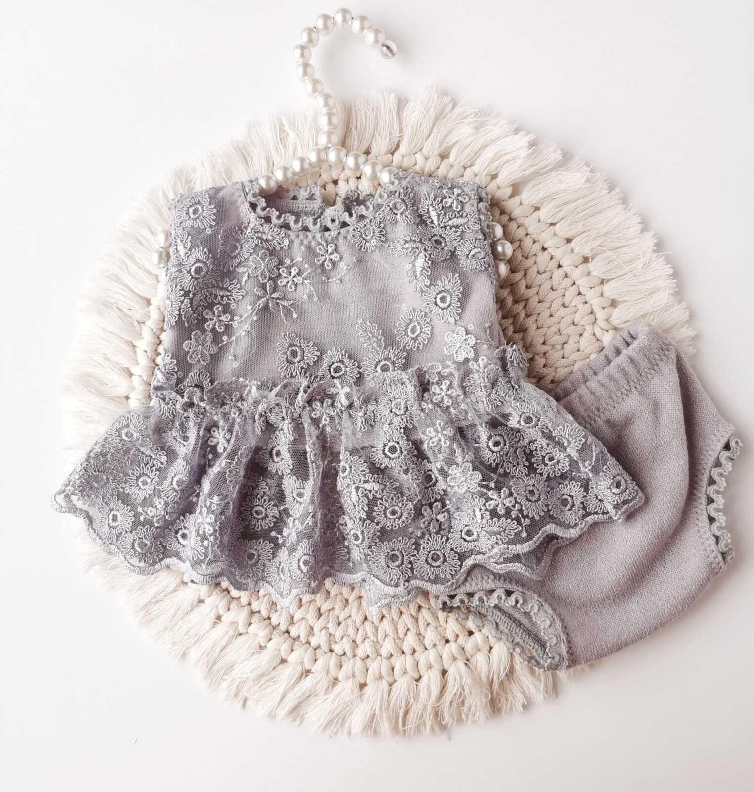 Koronkowa tuniczka z majtkami