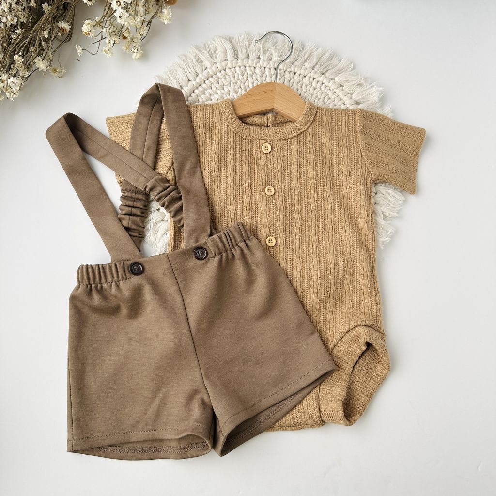 Beżowo-brązowy komplet na rok