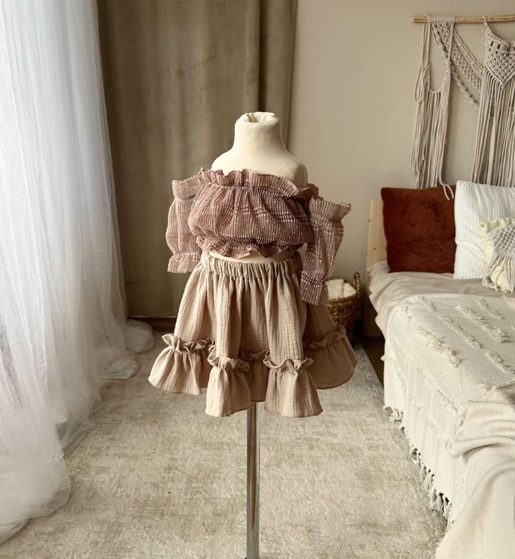 Zestaw bluzeczka i spódniczka